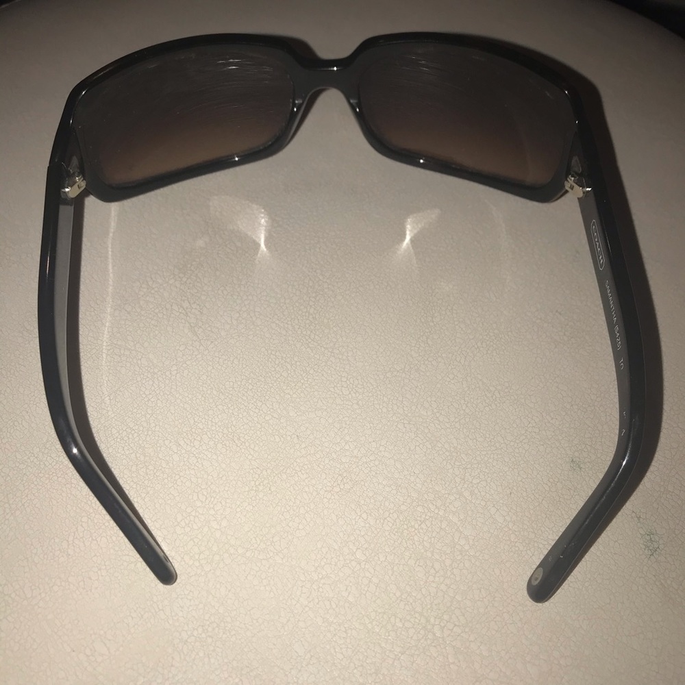 💕 SALE 💕 Coach Sunglasses - Picture 5 of 5